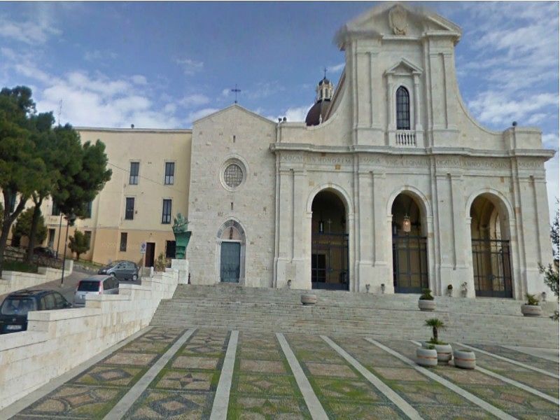 Cagliari, niente luminarie sulla basilica di Bonaria: “Sarà un Natale al buio”