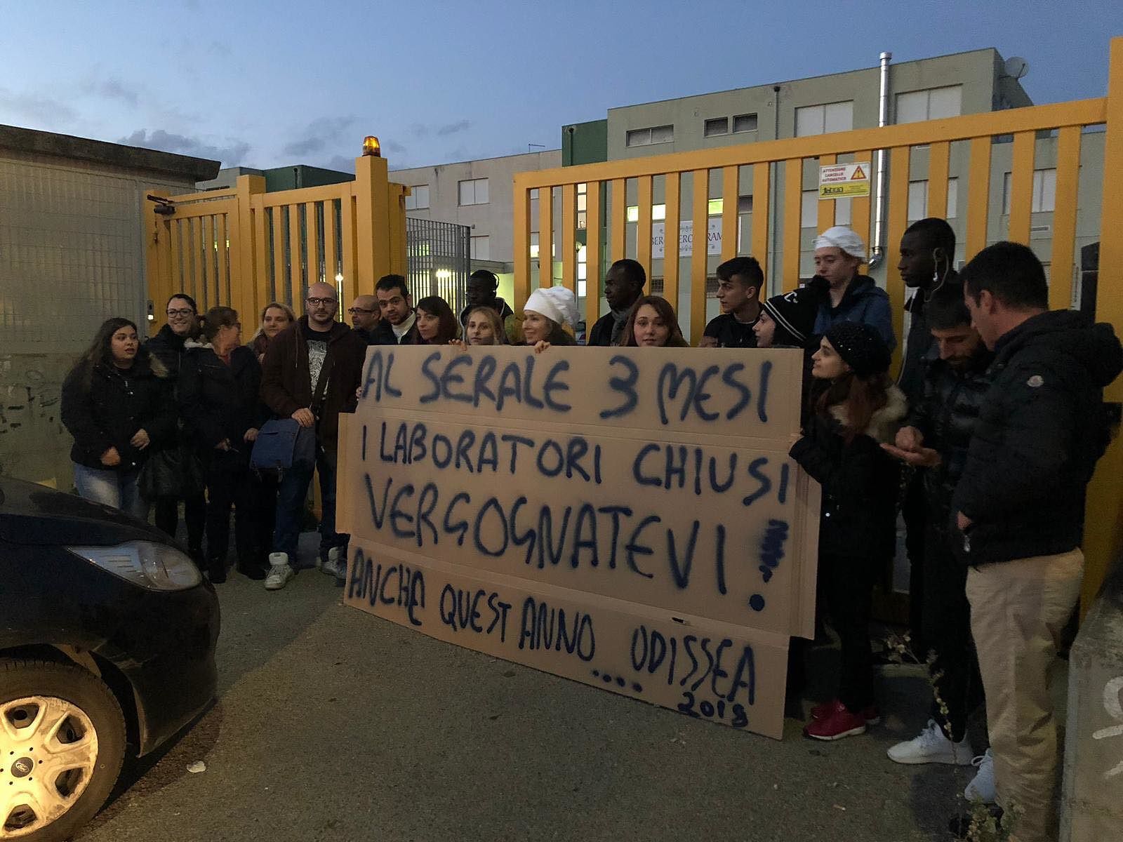 Studenti del serale sul piede di guerra a Monserrato: “Laboratori di cucina chiusi da mesi”