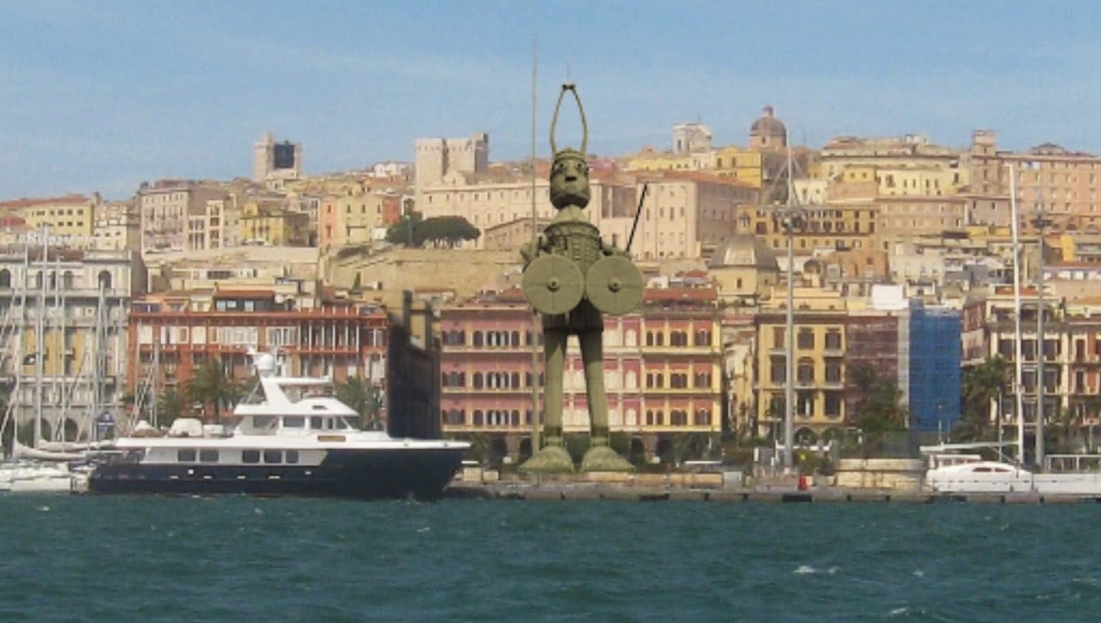 Cagliari, la proposta curiosa: “Una statua nuragica di 20 metri sul mare, sarà il nostro Colosseo”