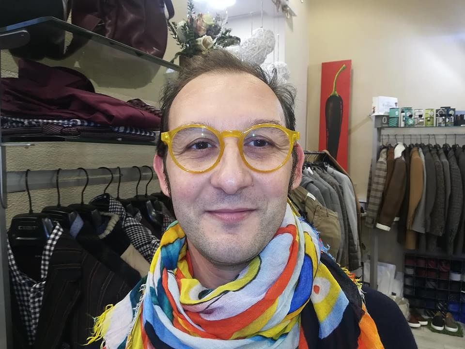 Carmine, commerciante di Cagliari: “Pista ciclabile in via Manno? Sì, siamo una città europea”