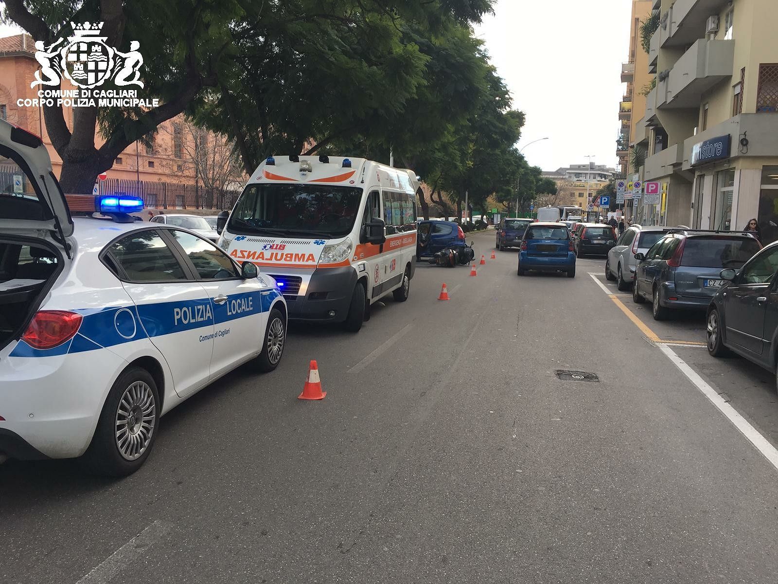 Scontro tra auto e scooter in via Versilia: ferito un 54enne di Selargius