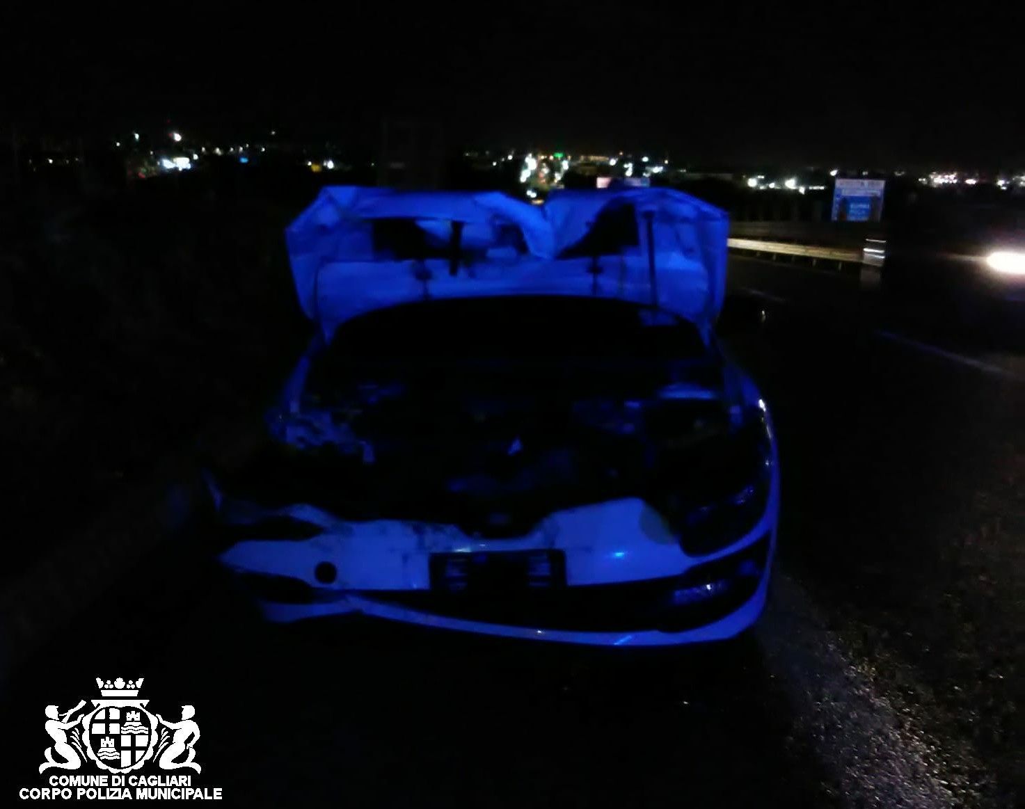 Renault contro Apixedda alle porte di Cagliari: gravissime due persone dopo lo scontro