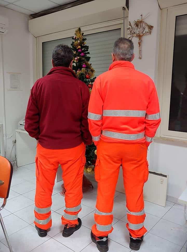 Tanti auguri…a chi il Natale lo trascorre con indosso una divisa