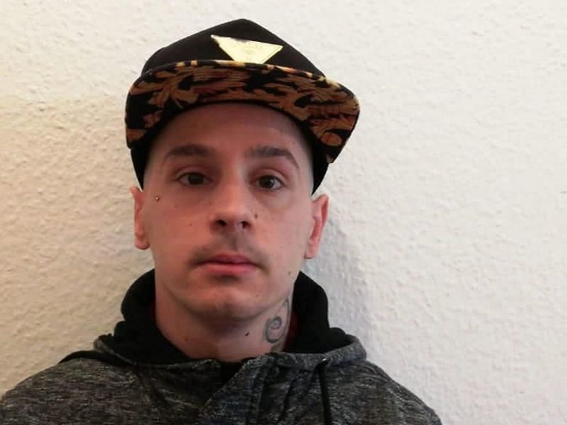 L’odissea di Marco di Cagliari: “In Germania per fare il lavapiatti, maltrattato e picchiato dal datore di lavoro”