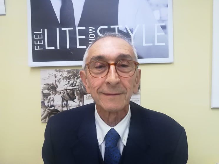 Cagliari, la denuncia di Sandro Cosentino: “Minacciato da un ubriaco dentro il mio negozio”