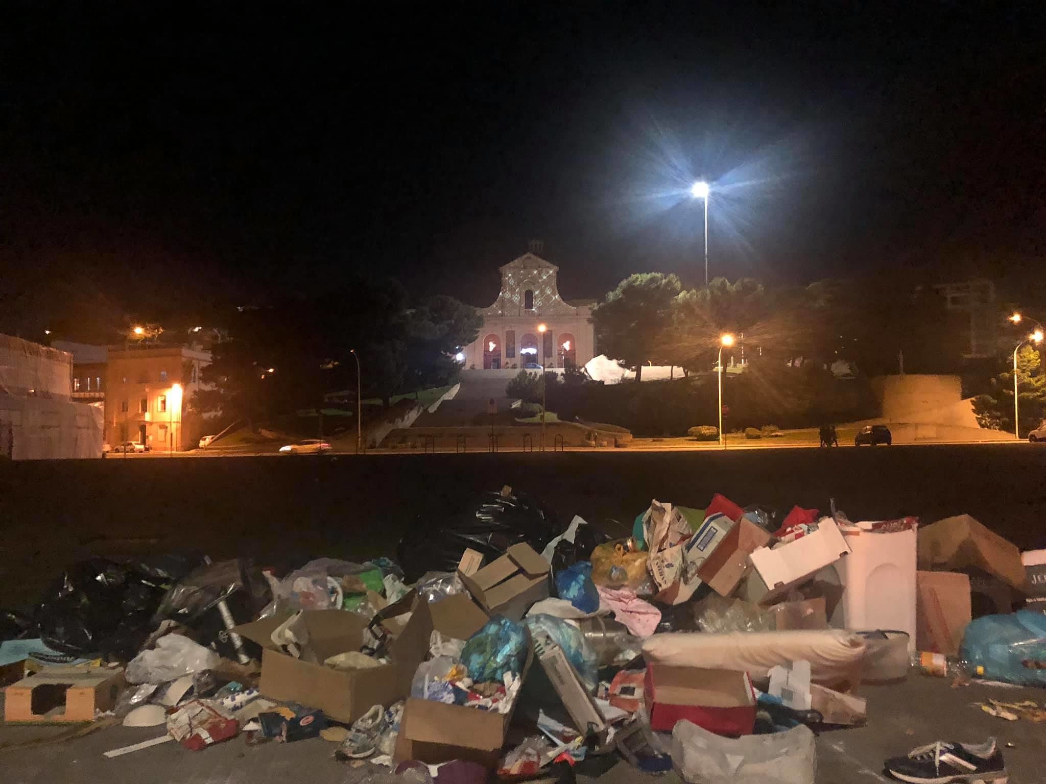 Discarica della vergogna a Bonaria, Mauro Pili contro Zedda: “50 milioni all’anno di nettezza urbana pagati dai cagliaritani”