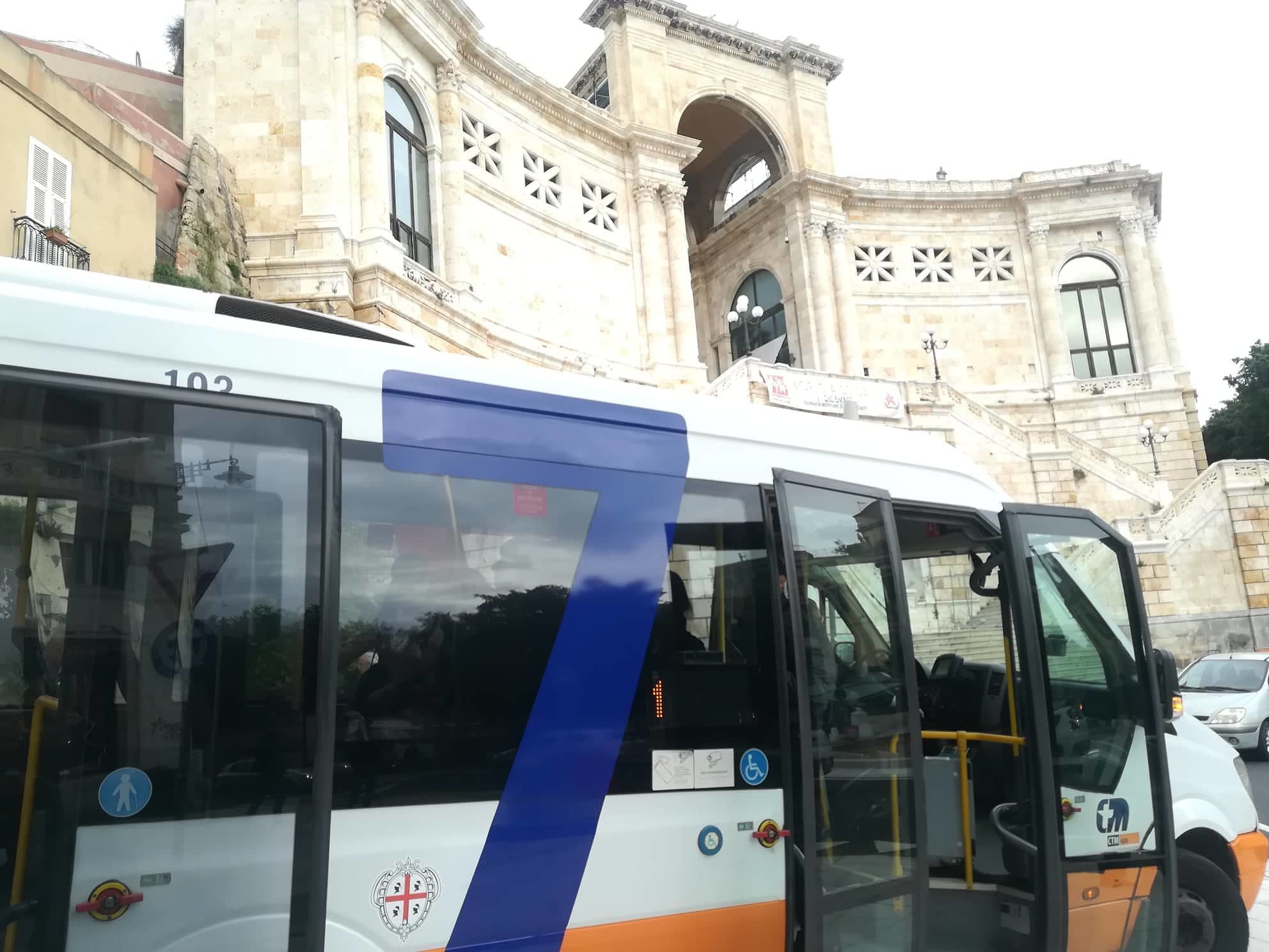 Ctm, la linea 7 torna nel cuore di Castello: “Senza cambiare bus si può visitare tutta la storia di Cagliari”