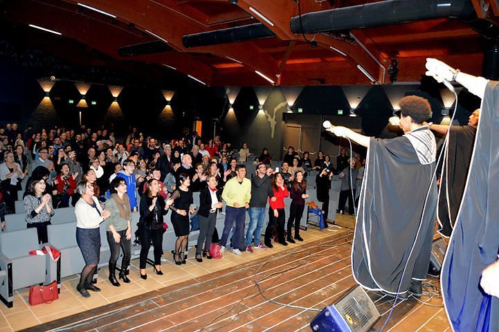 A Pula tutti pazzi per i Gospel d’America: grande successo al teatro Maria Carta