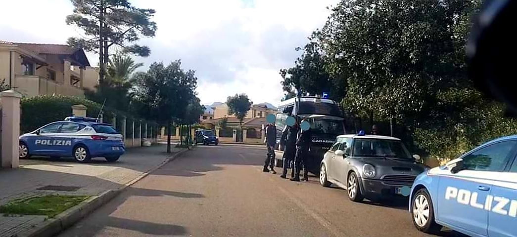 Cagliari-Napoli, scontri choc tra tifosi a Capoterra: tentata aggressione con spranghe ai tifosi napoletani