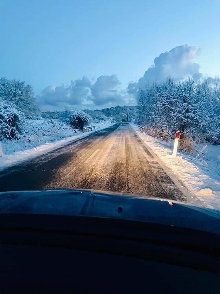 Nevica anche sui monti di Villacidro: la situazione nell’Isola