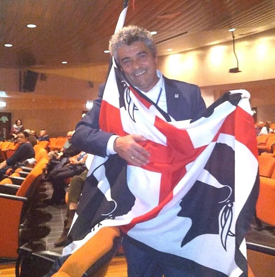 Assemini, polemica per le parole dell’operatore del call center: “Pascolare pecore? Classica etichetta degli antisardisti”