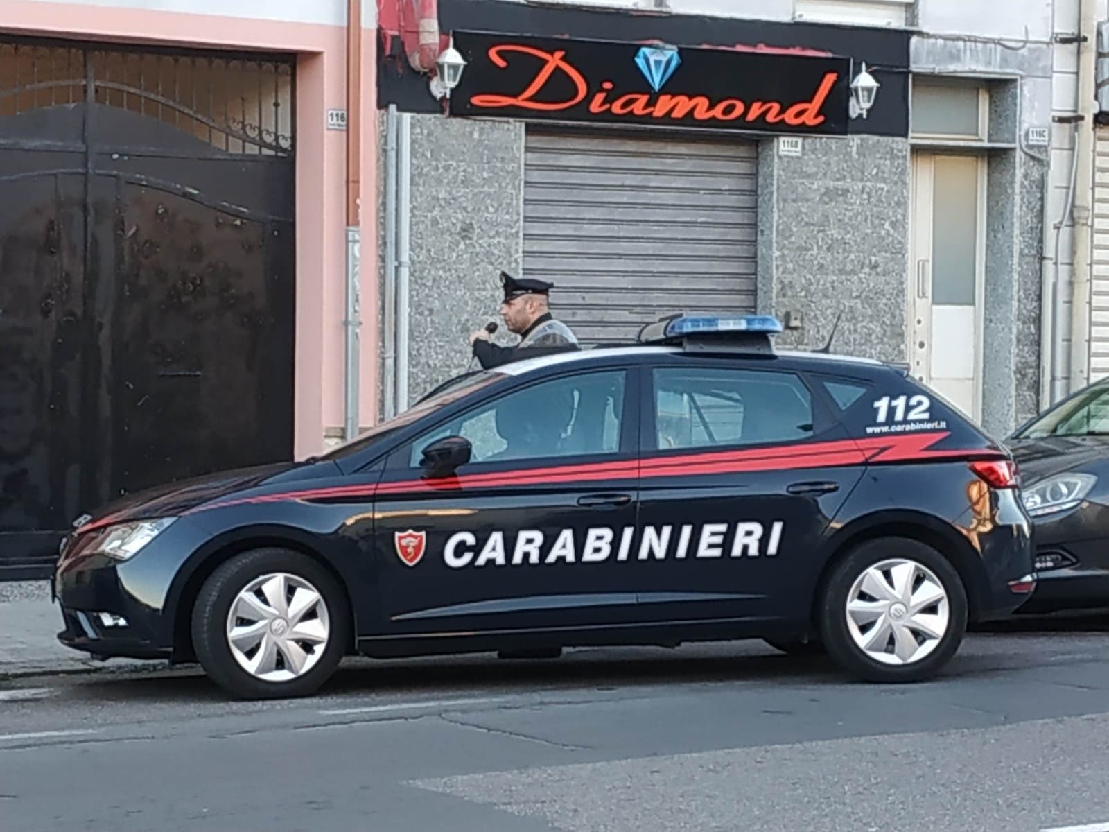 Spaccio di droga a Pirri, due arresti: in manette anche la titolare del circolo “Diamond”