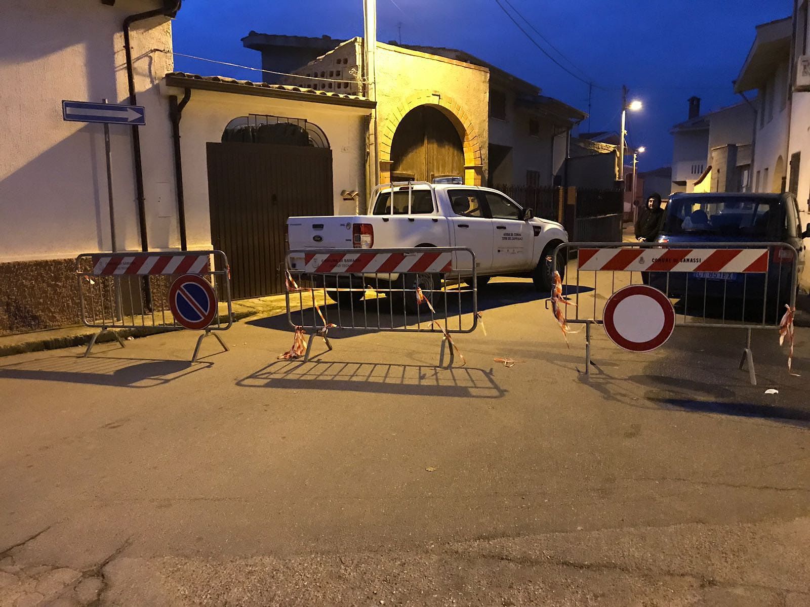 Samassi, cade un palo della luce: chiusa via Trento