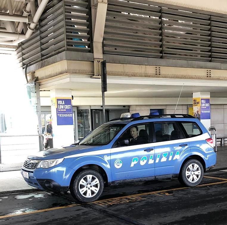 Elmas, tenta di imbarcarsi con un passaporto falso: cinese in arresto