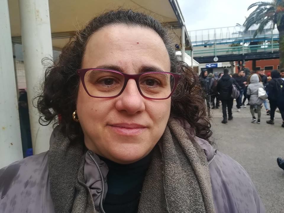 Maria Carmela di Assemini, disoccupata 43enne: “La laurea in Economia non basta, parlo solo l’italiano”