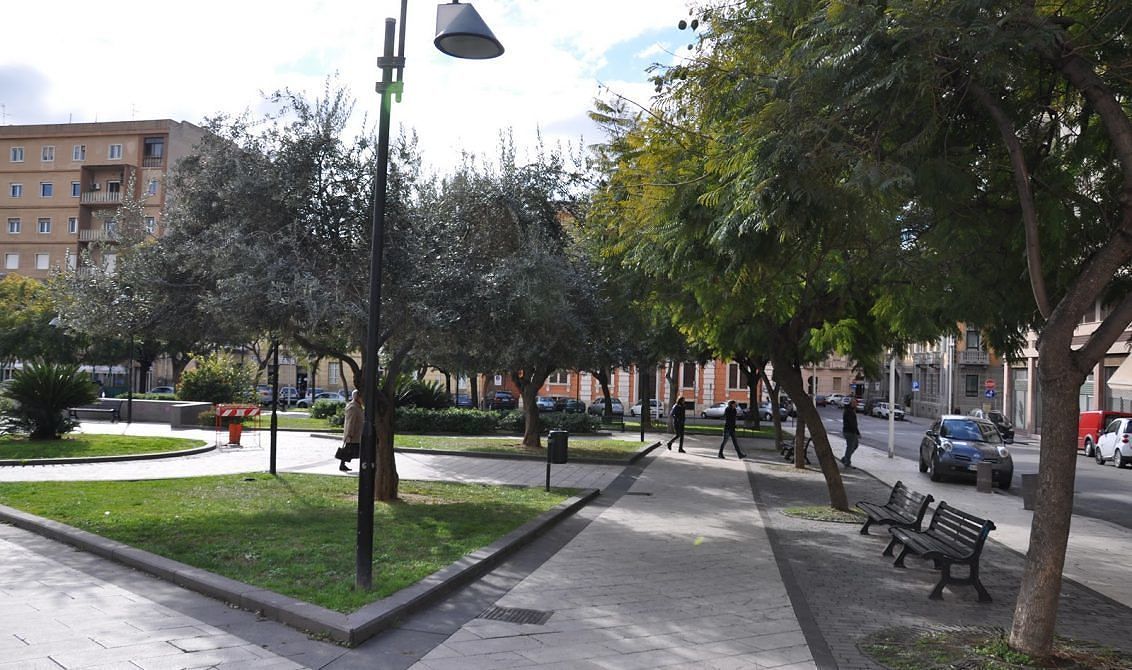 Cagliari, maggioranza ko in aula: no alla pedonalizzazione di piazza san Cosimo
