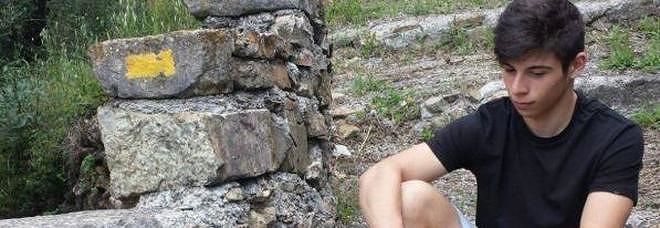 Giallo sulla morte di Alessio Vinci, il 18 enne italiano trovato morto in un cantiere a Parigi