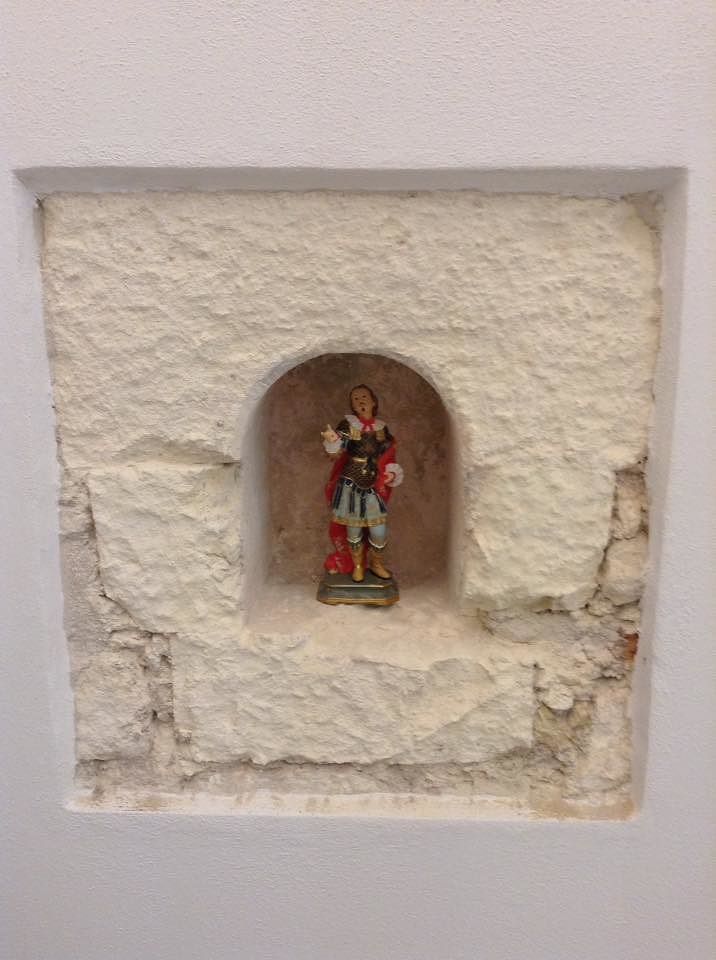 Cagliari, la statuetta di Sant’Efisio scompare in Chiesa durante il dibattito politico: ritrovata