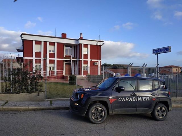 Gesturi, all’una del mattino tre banditi incappucciati rapinano un pensionato 68enne: derubato e terrorizzato