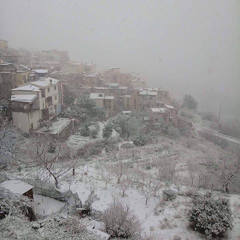 Benvenuta, ecco la neve in Sardegna: le prime foto della nostra bellissima isola imbiancata