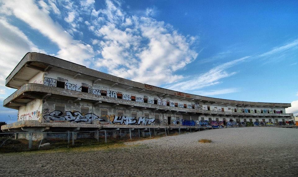 Cagliari, via libera del Comune, sì all’hotel di lusso all’ex Ospedale Marino: “Cagliari come Miami”