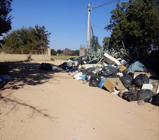 “Molentargius, qui vogliono buttare giù le case ma nessuno si cura della vergogna degli incivili dei rifiuti”