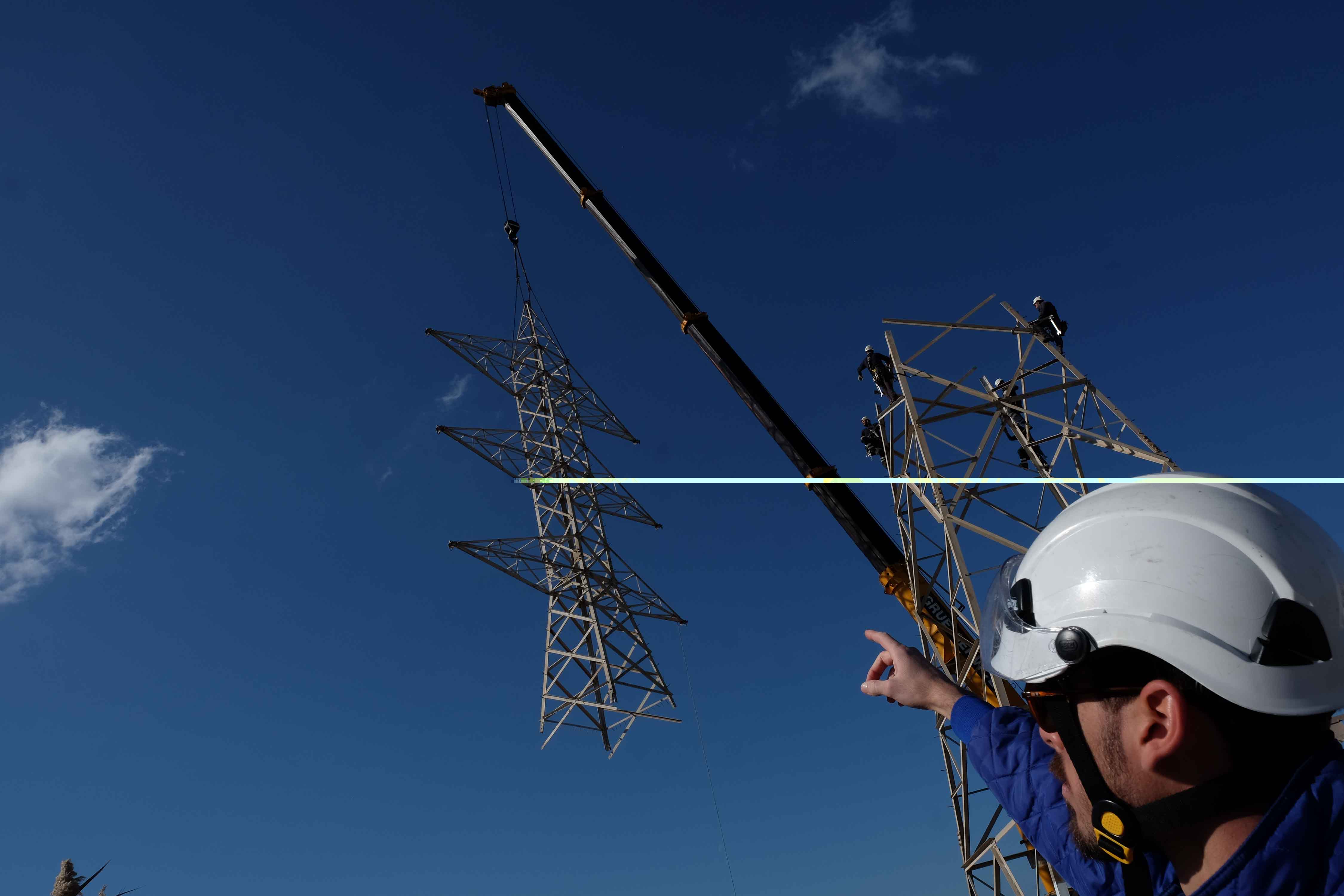 Terna, al via la demolizione della vecchia linea Quartu-Quartucciu