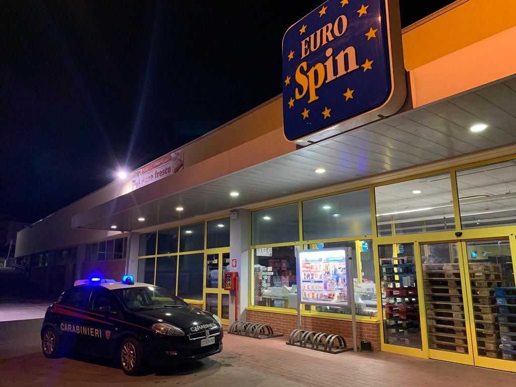 Furto da “Eurospin” a Carbonia, arrestate due donne e un sedicenne