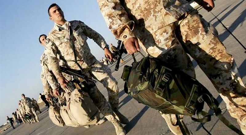 Sei mesi di lezione e addestramento, arriva la mini-naja per i giovani tra i 18 e i 22 anni