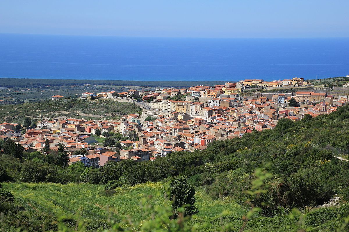 Il Consiglio comunale di Sennori si schiera a sostegno dei pastori sardi