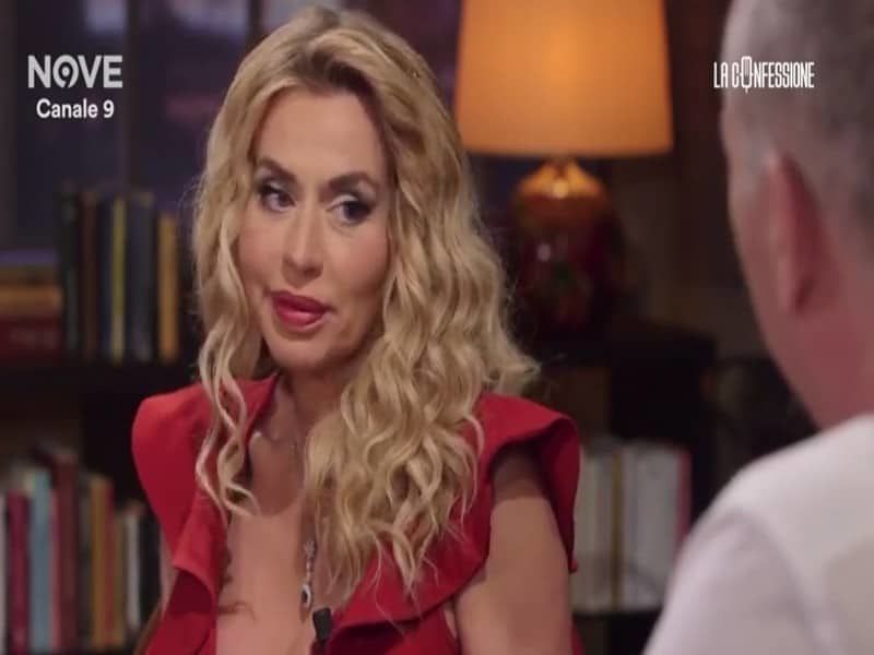 Valeria Marini si confessa: “Ho votato Salvini. Berlusconi? Un uomo unico”