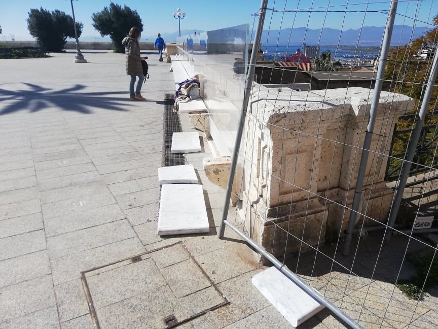 Cagliari, a Castello teppisti scatenati: “Bastione e viuzze dimenticati, i turisti rimangono disgustati”