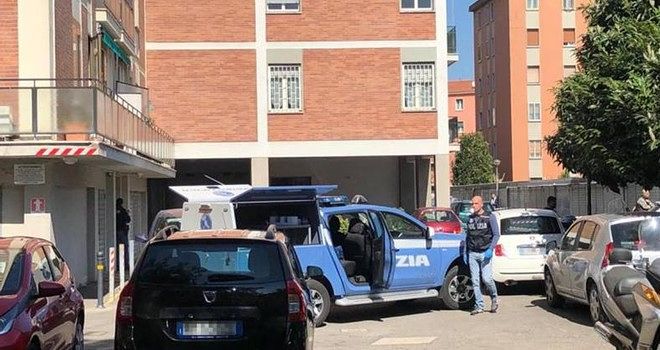 Due fratellini di 11 e 14 anni cadono dall’ottavo piano e muoiono: la cronaca della tragedia