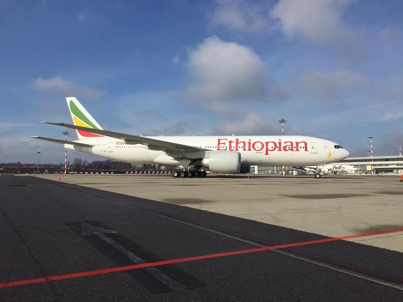 Etiopia, precipita Boing 737 in volo per Nairobi: “Morti i 157 a bordo”