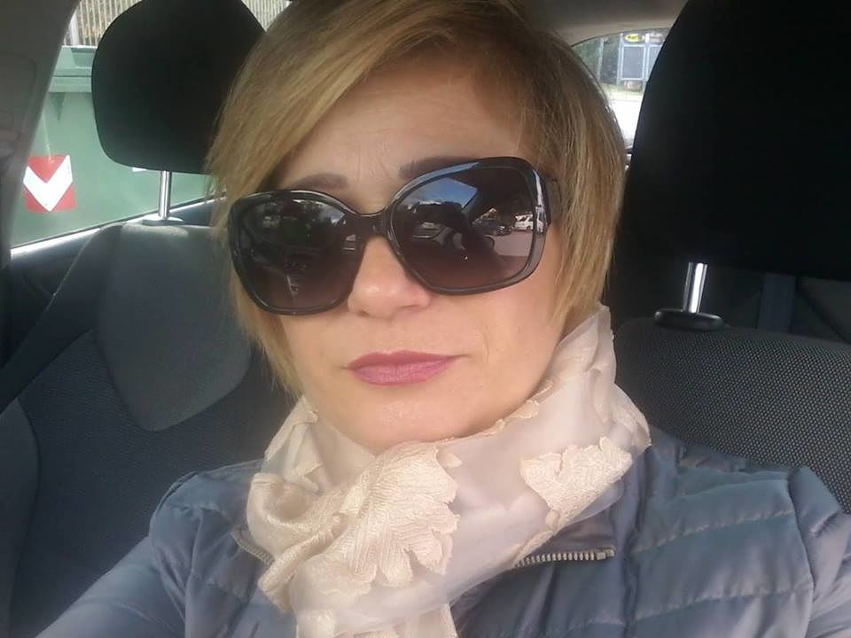 Le lacrime di Maria Grazia di Ardara, Oss precaria: “A 51 anni non voglio chiedere l’elemosina”