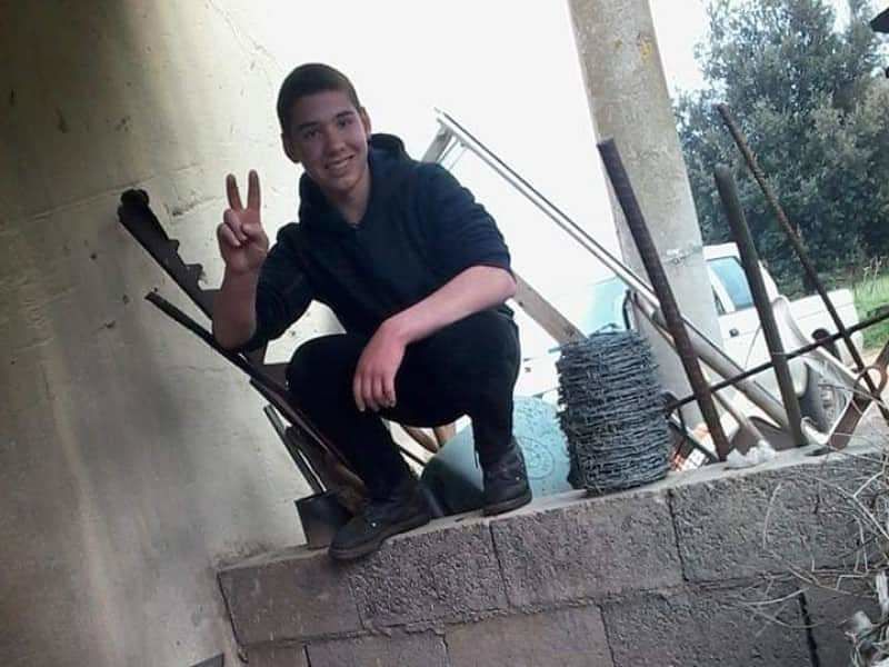 Siniscola piange Emanuele, il 18enne morto travolto da un’auto: proclamato il lutto cittadino