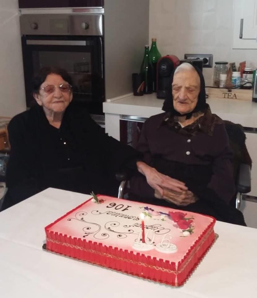 Il record di tzia Innasia e tzia Antonia di Dorgali: un’amicizia lunga 106 anni