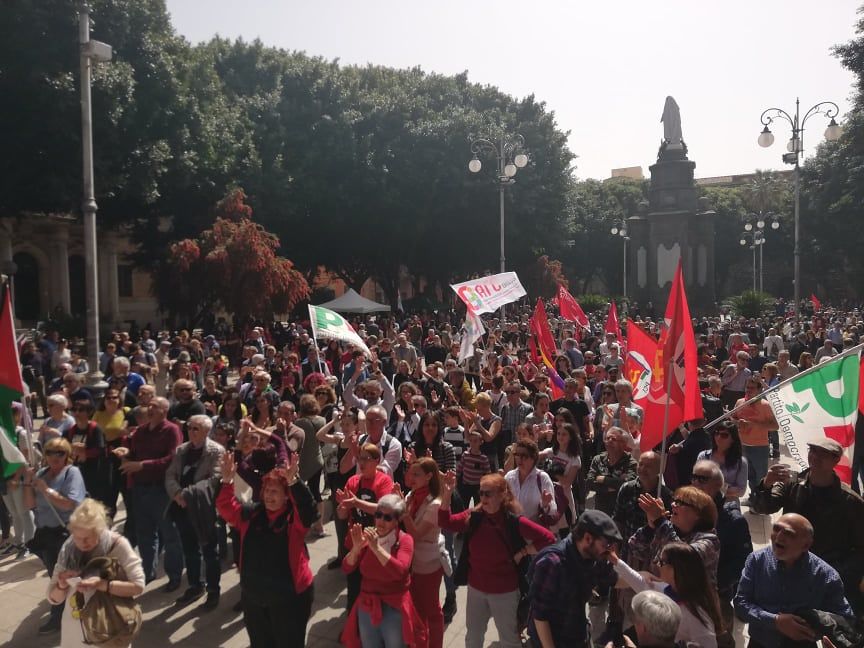 In 4mila a Cagliari per la festa della Liberazione: “Piazza piena di antifascisti come ai tempi di Berlusconi”