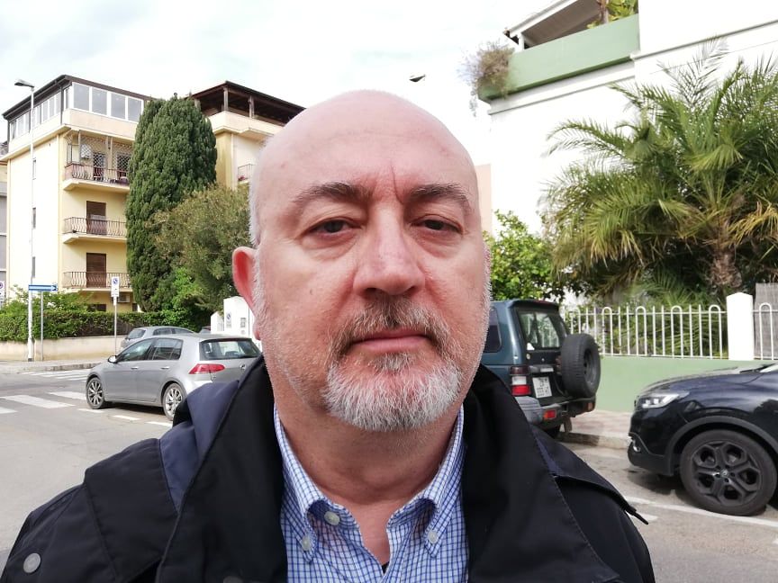 Emilio, guardia giurata di Cagliari senza stipendio da 4 mesi: “Indebitato per pagare il mutuo della casa di 900 euro”