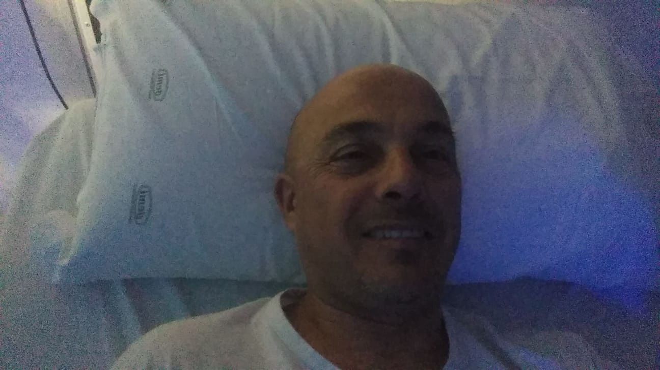 Maurizio di Assemini, dall’infarto in mare al “miracolo” della salvezza: “Grazie agli ‘angeli’ del Brotzu”