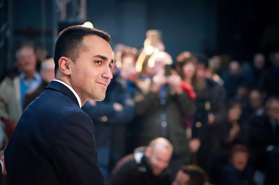 Di Maio: nel Def aiuti alle famiglie sul modello francese. “Sconti su pannolini e baby sitter”