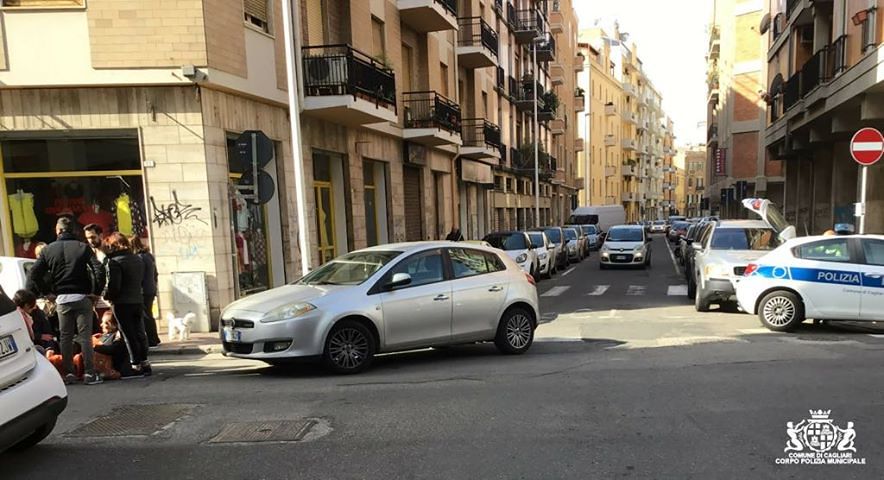Ancora un pedone investito a Cagliari: in via Cimarosa 81enne travolto fuori dalle strisce