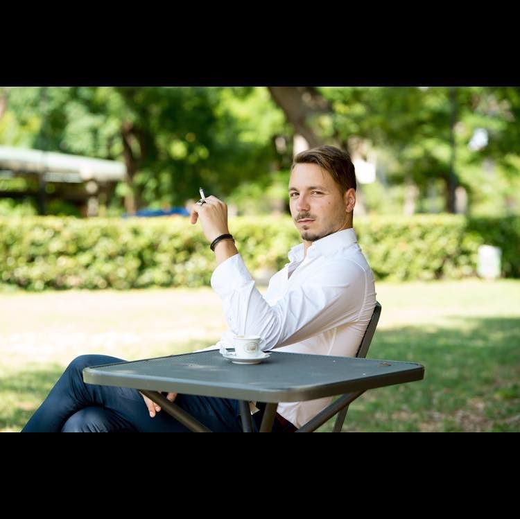 Elia Pietschmann, la moto giù dalla scarpata: il giovane attore pisano morto in Sardegna sotto gli occhi del padre