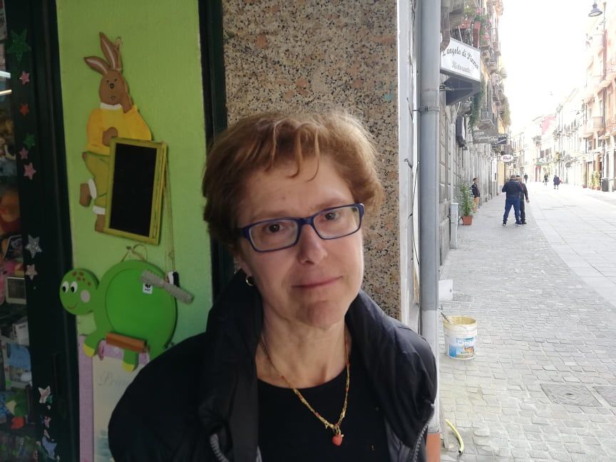 Elisabetta, storica negoziante del Corso: “Il prossimo sindaco di Cagliari riapra la strada alle auto”