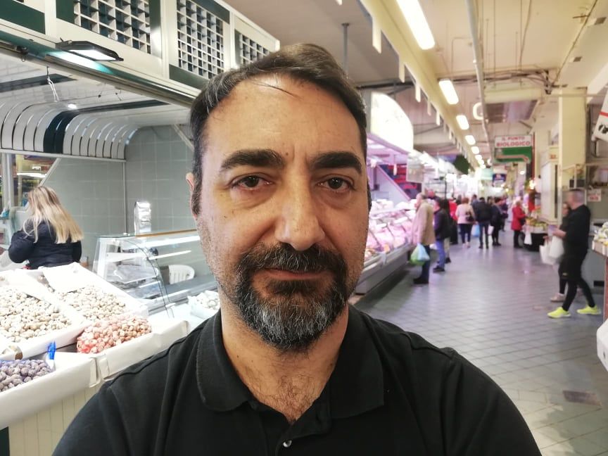 Cagliari, al mercato fioccano maxi multe: “Duecento euro perché non ho asciugato la corsia dopo aver pulito”