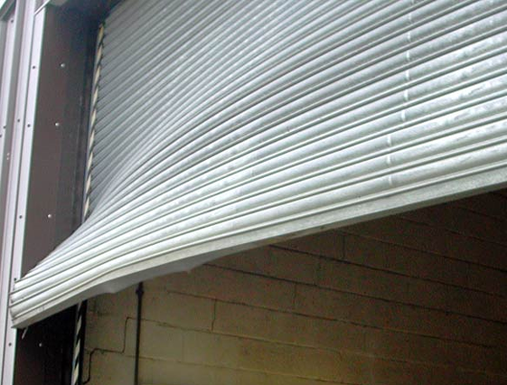 Furto nella notte a Selargius, i ladri portano via il caffè