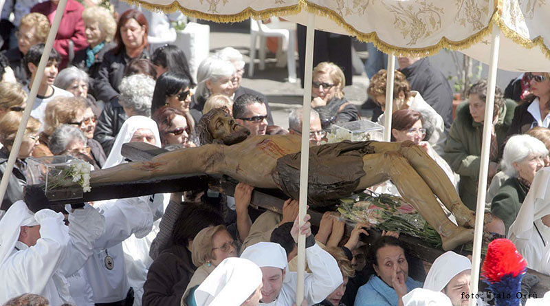 La Settimana Santa stoppa la movida a Cagliari: passano le processioni, via tavolini e sedie