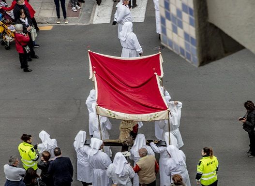 Venerdì Santo, nel cuore di Cagliari le processioni piangono la morte di Gesù