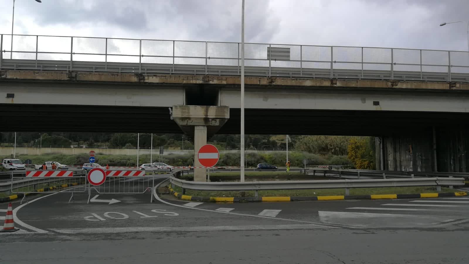 Cagliari, pericolo sotto l’Asse Mediano: piovono calcinacci, chiuse le quattro corsie di via dei Conversi