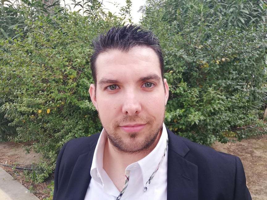 Cagliari, la solidarietà trionfa all’Azuni: “Insieme ai miei alunni doniamo cibo ai poveri”